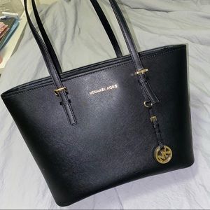 Michael Kors JetSet Travel Bag